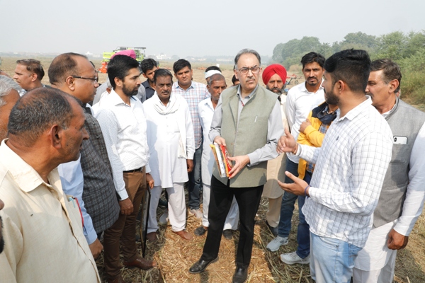 ./writereaddata/CImages/18 Young agripreneurs interacting with Addl Secretary.JPG